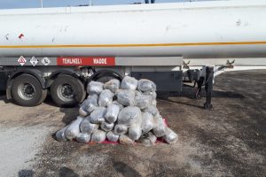 Tankerden 400 kilo esrar çıktı!