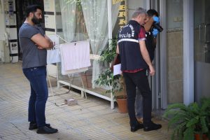 Hırsızlar kasapta para bulamayınca etleri çaldı!