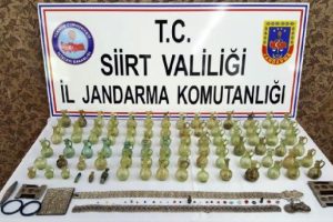 4 bin yıllık gözyaşı şişeleri ele geçirildi!