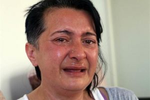 Dişlerini beyazlatmak isterken, 32 dişinden oldu