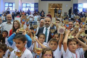 Bursa'da Okul Sporları'nda ödül heyecanı