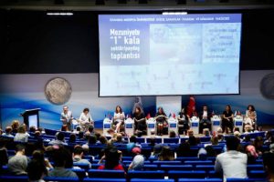 Mimarlığın duayen isimleri öğrencilerle bir araya geldi