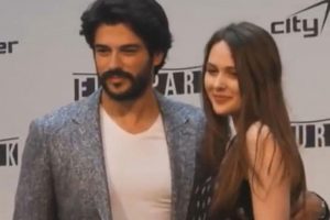 Burak Özçivit'e sevgi seli