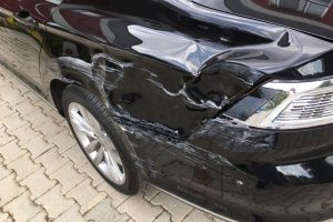 MHP Genel Başkan Yardımcısı kaza geçirdi