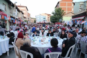 Bursa Orhaneli'de iftar bereketi