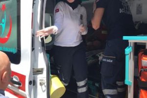 Köpeğin ısırdığı postacı hastanelik oldu