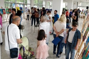 Bursa'da küçük ressamlardan özel sergi