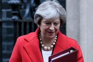 Theresa May'den ABD'ye vergi tepkisi