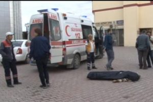 Sokak ortasında ölü bulundu!