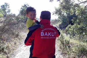Bursa'da 3 yaşındaki kayıp çocuk, 12 saat sonra ormanda bulundu