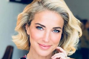 Burcu Esmersoy'a takipçisinden ilginç yorum!