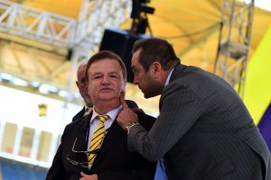Kongrede tansiyon yükseldi