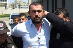 Lider olamayınca kendini ihbar ettirdi!