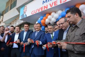Başbakan Yardımcısı Çavuşoğlu, Bursa'da seçim bürosunun açılışını yaptı