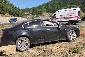 Zonguldak'ta otomobil takla attı: 3 yaralı