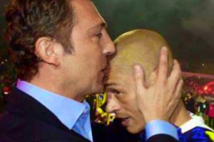 Alex de Souza, Ali Koç'a başarılar diledi