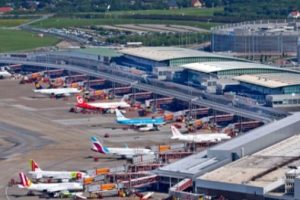Hamburg Havalimanı kapatıldı!
