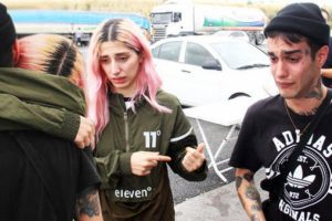 Genç kadın gözyaşlarına boğuldu: Bizi İran'a göndermeyin
