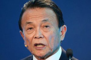 Japonya Maliye Bakanı 1 yıl maaş almayacak