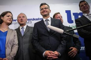 Slovenya'da parlamento seçimlerinde göçmen karşıtı parti birinci oldu