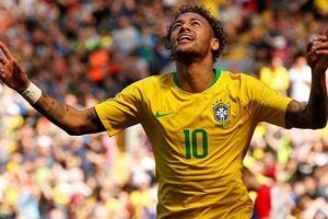 Neymar'dan gollü dönüş!