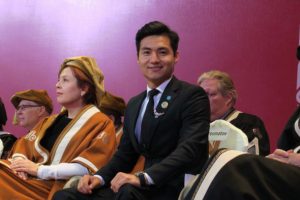 Kazakistanlı engelli sporcu, binlerce insana ilham veriyor