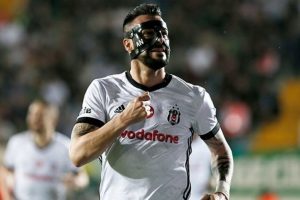 Alvaro Negredo tekliflere açık!