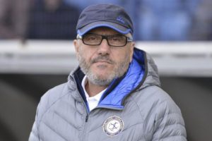 Mustafa Reşit Akçay imzayı atıyor