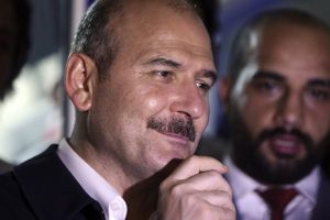 Soylu'dan kayyum belediye başkanlarına: Kalıcı değiliz