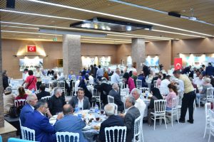 Bursa Yıldırım'a hizmet edenler iftarda buluştu