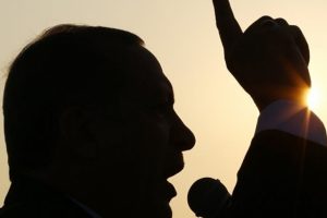 FT: Borç yükü ve enflasyon Erdoğan'ı zorluyor