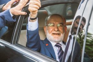 Karamollaoğlu: Erbakan Hoca'nın kemikleri sızliyeah!