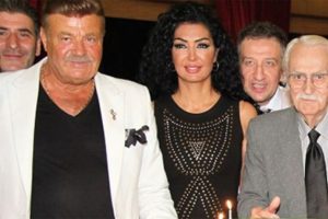 Nuri Alço: Otel odasında alem yapıyorlar