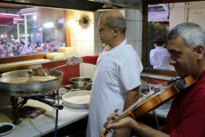 Ramazan'da akın akın yemeğe geliyorlar