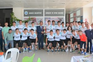 Bursalı şampiyonlar Afyon'a uğurlandı