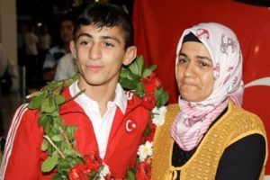 Kerem Kamal altın madalya kazandı