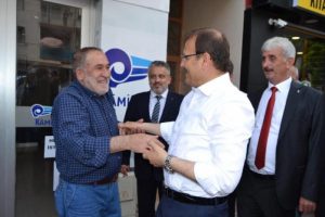 Çavuşoğlu, Bursa Yenişehir'de esnafı ziyaret etti