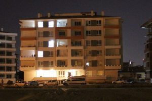 5. katın balkonundan düşen çocuk hayatını kaybetti