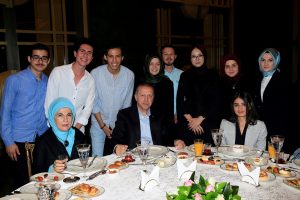 Erdoğan gençlerle sahur buluşmasında konuştu