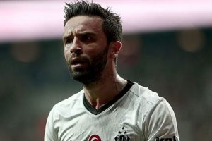 Gökhan Gönül Premier Lig yolcusu!