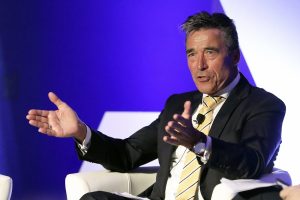 Rasmussen: Rus tanklarını vurabiliriz