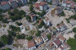 23 binanın yıkımı havadan görüntülendi