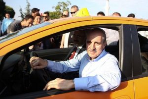 Kurtulmuş: Anadol markası utanç haline getirildi