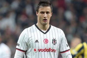 Mitrovic geri dönüyor