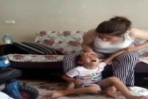 6 yaşındaki çocuğa öz anne şiddeti