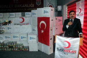 Bursa'da yükümlü ve mağdurlara erzak dağıtımı