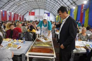 Bursa Osmangazi'den Kosova'da Gönül Sofrası