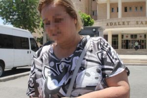 Dünürünü kuma getirmek istedi! Karşı çıkan karısını dövdü