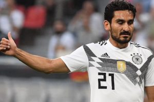 Mario Gomez İlkay Gündoğan'a destek verdi