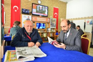 Bursa Yıldırım'da kahvehanelere 5 bin kitap